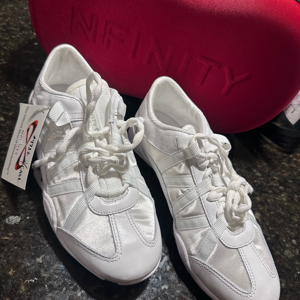 NFINITY White Cheerleading Shoes NWT 6.5